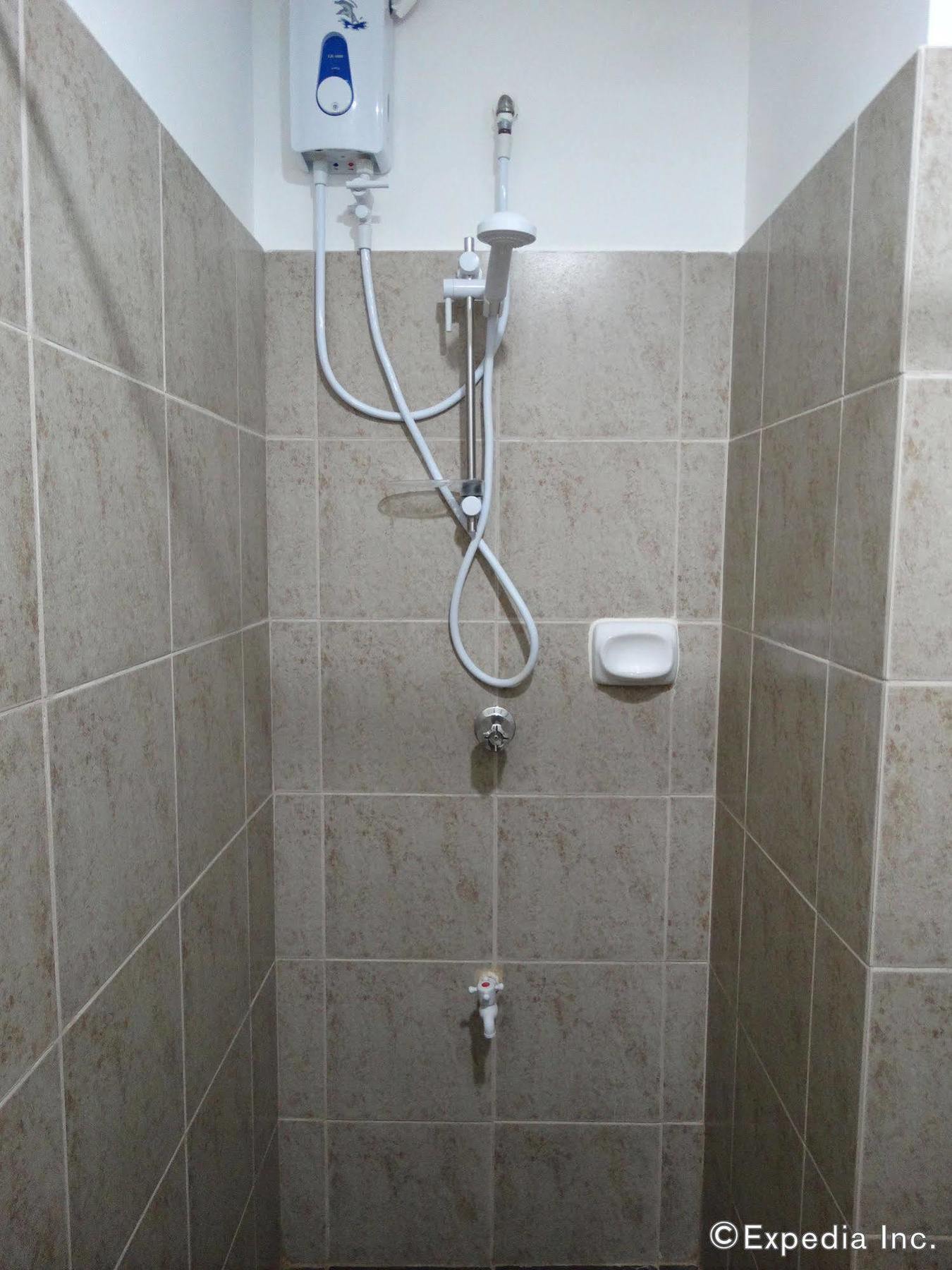 Reddoorz Plus Near Rizal Junction Puerto Princesa Eksteriør billede