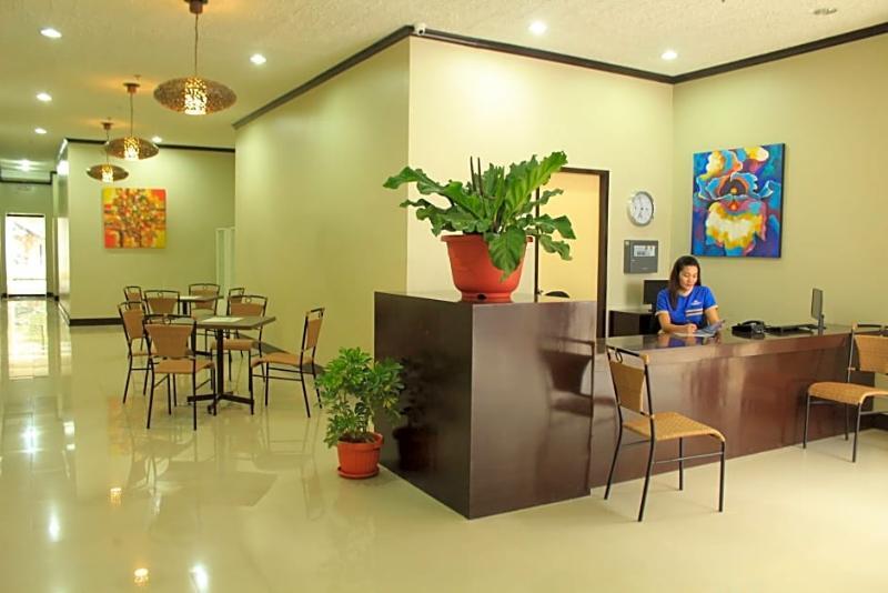 Reddoorz Plus Near Rizal Junction Puerto Princesa Eksteriør billede